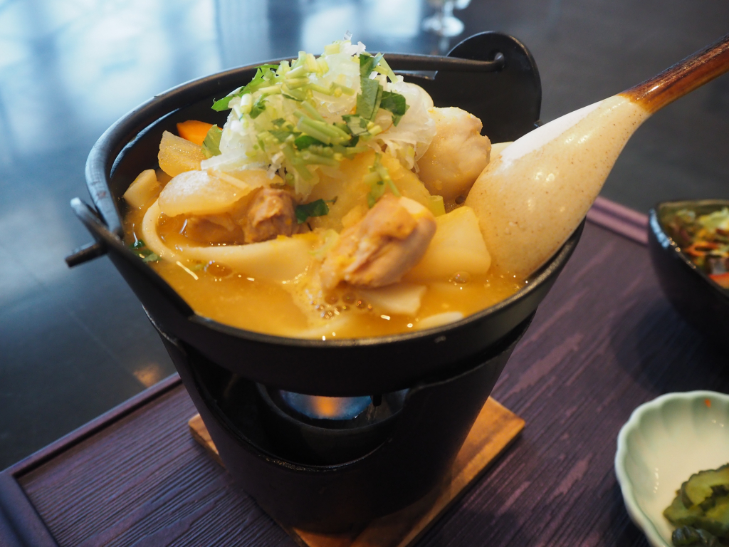 甲斐絹宝刀（かいきぼうとう）