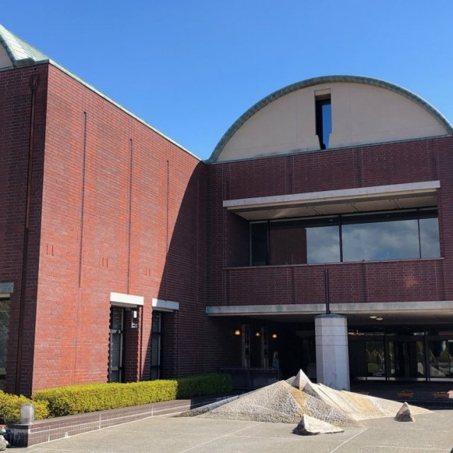 山梨県立文学館