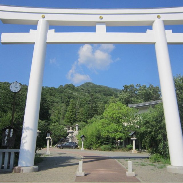 山梨縣護國神社