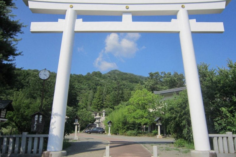 山梨縣護國神社 甲府のスポット 体験 甲府観光ナビ 甲府市観光協会公式サイト