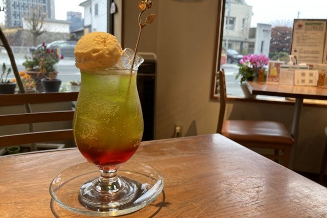 COFFEE LOUNGE どんぐり