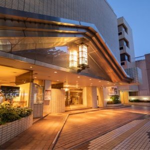 シャトレーゼホテル談露館