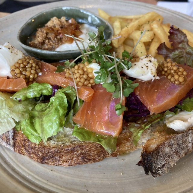 スモークサーモンランチ【kado.】