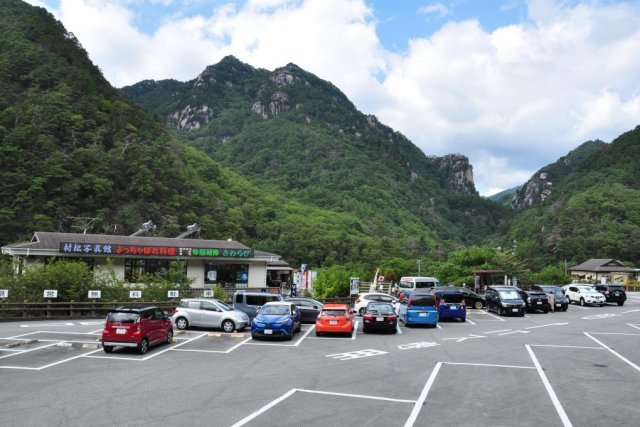 グリーンライン昇仙峡（県営駐車場）