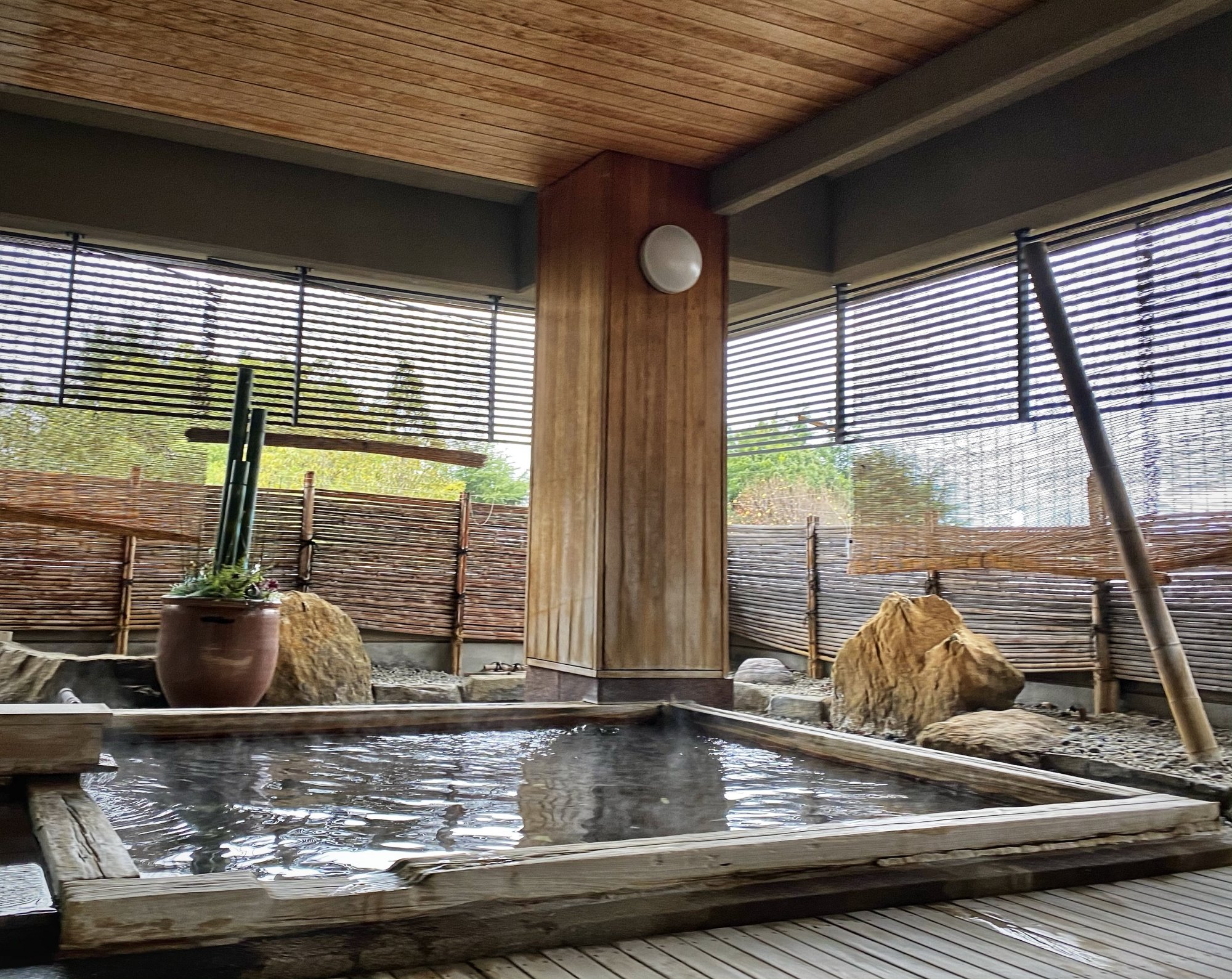 心も体も温まる温泉特集