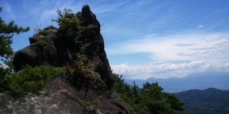 弥三郎岳